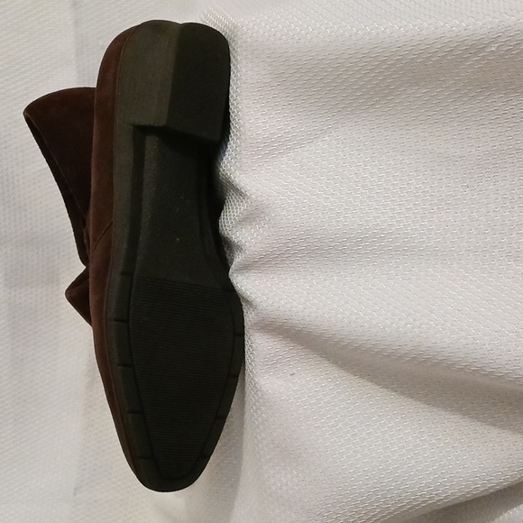 Red Cross shoes brown suede slipons - Picture 5 of 6